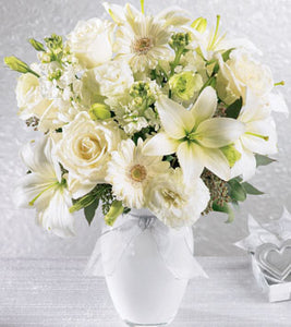 More than ever Mixed White Roses