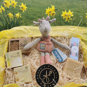 Gift Hamper - New Baby and Mum Giraffe